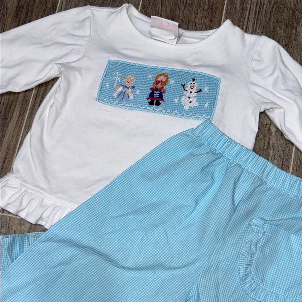 Girls Smocked Outfit – Size 3T – Frozen-Inspired